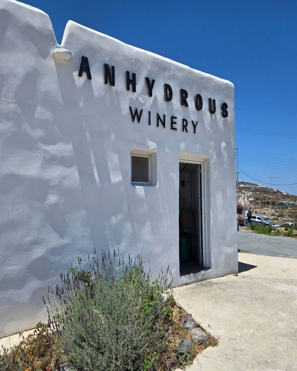 Anhydrous Winery, Thira