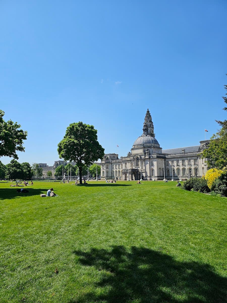 Cardiff City Hall, Cardiff