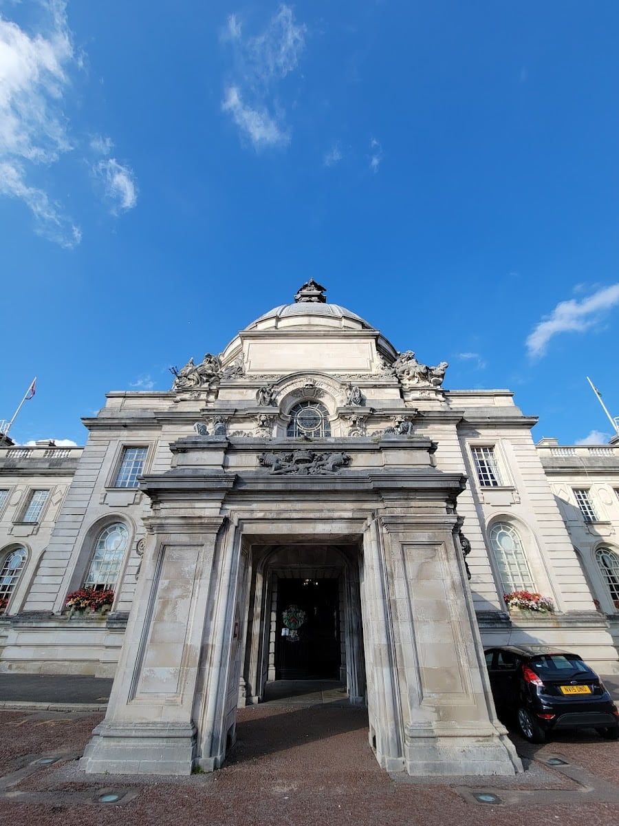 Cardiff City Hall, Cardiff