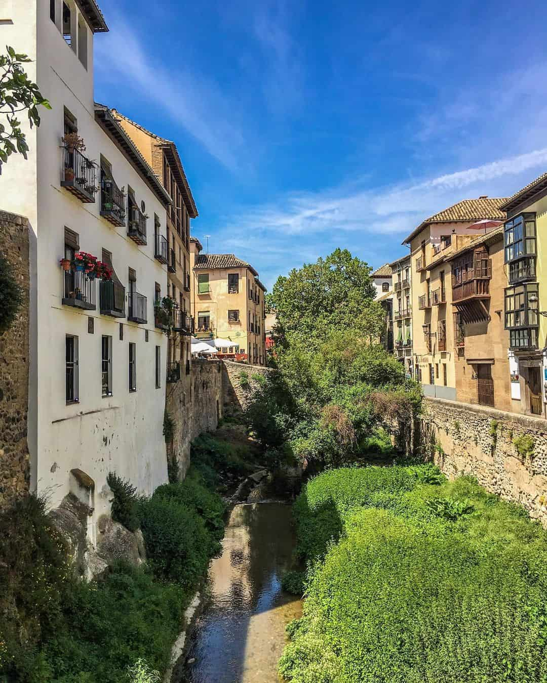 Carrera del Darro Inside, Granada