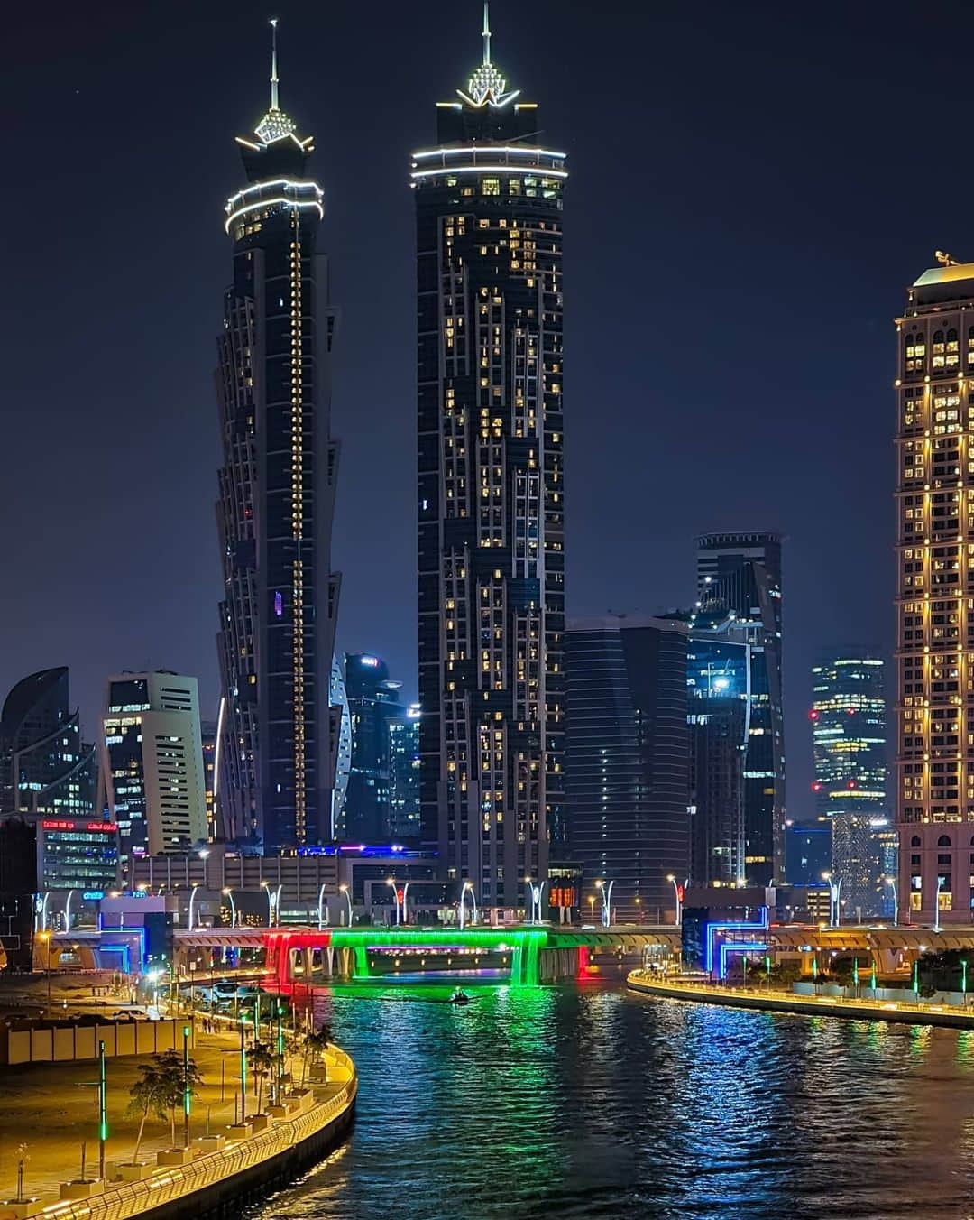 Glowing City, Dubai