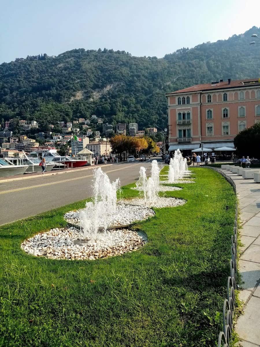 Piazza Cavour, Como