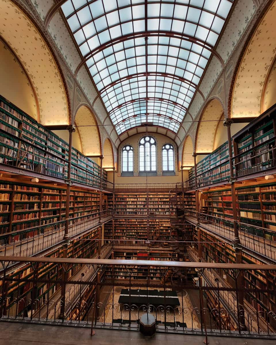 Amsterdam, The museums library