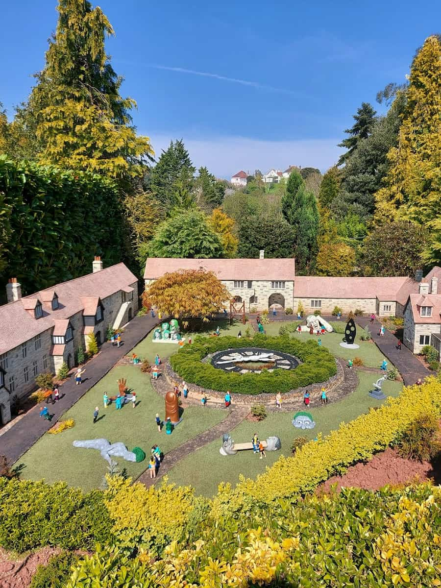 Babbacombe Model Village and Gardens, Devon