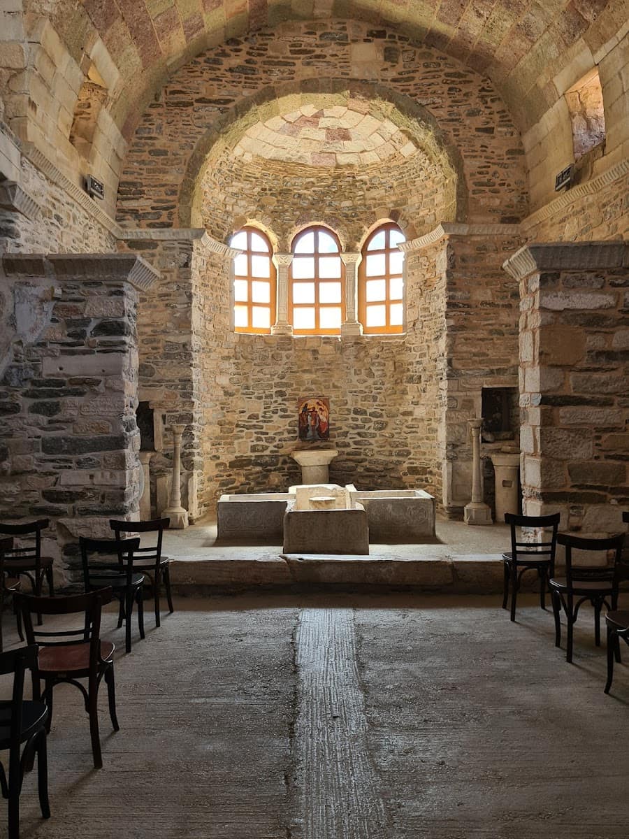 Baptisterium of Panagia Ekatontapyliani, Paros