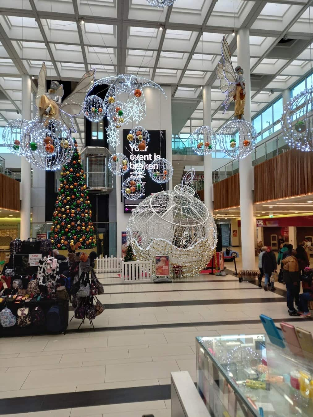 Broad Street Mall Inside, Enlgand