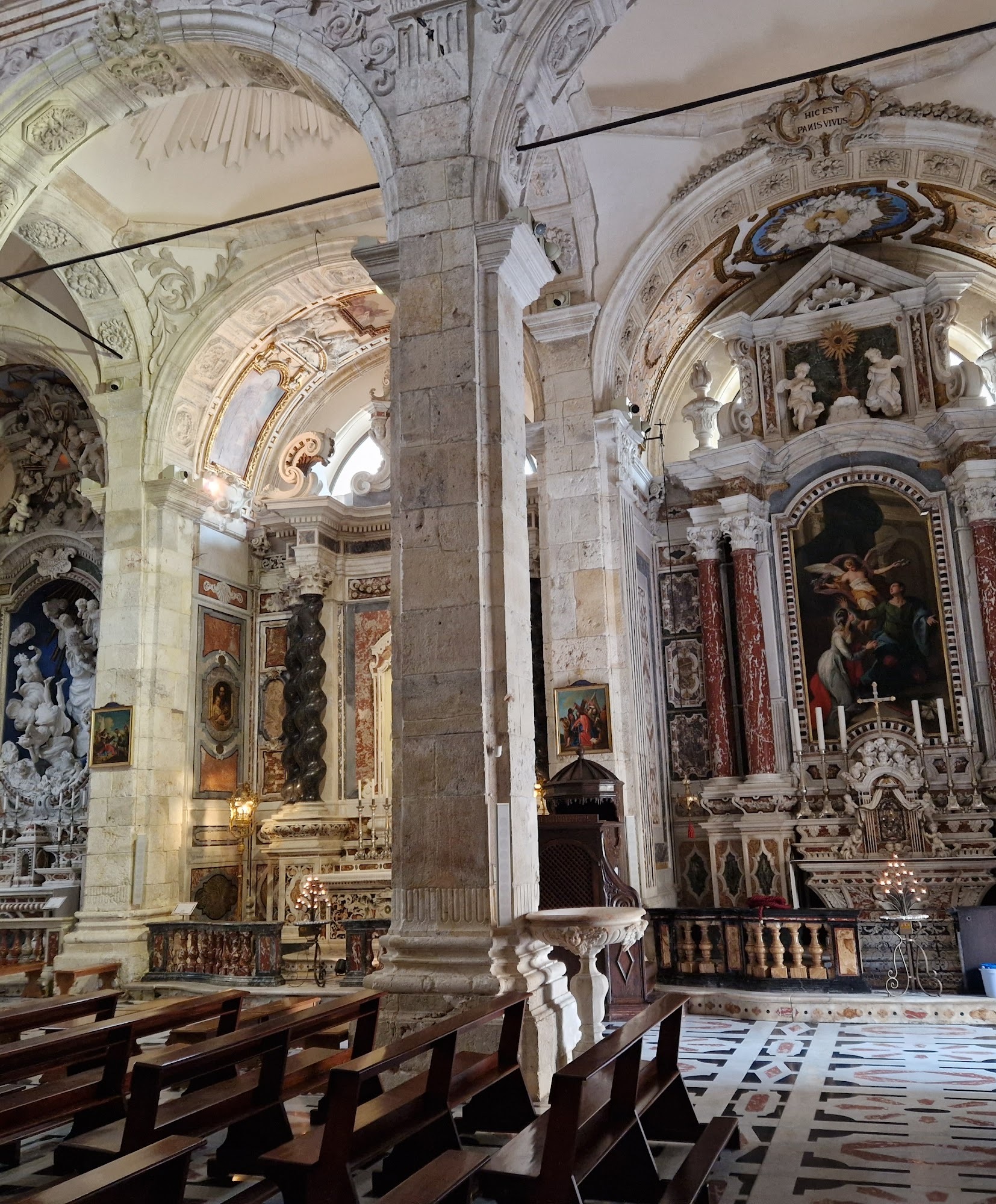 Cagliari, Cathedral of Santa Maria, Inside