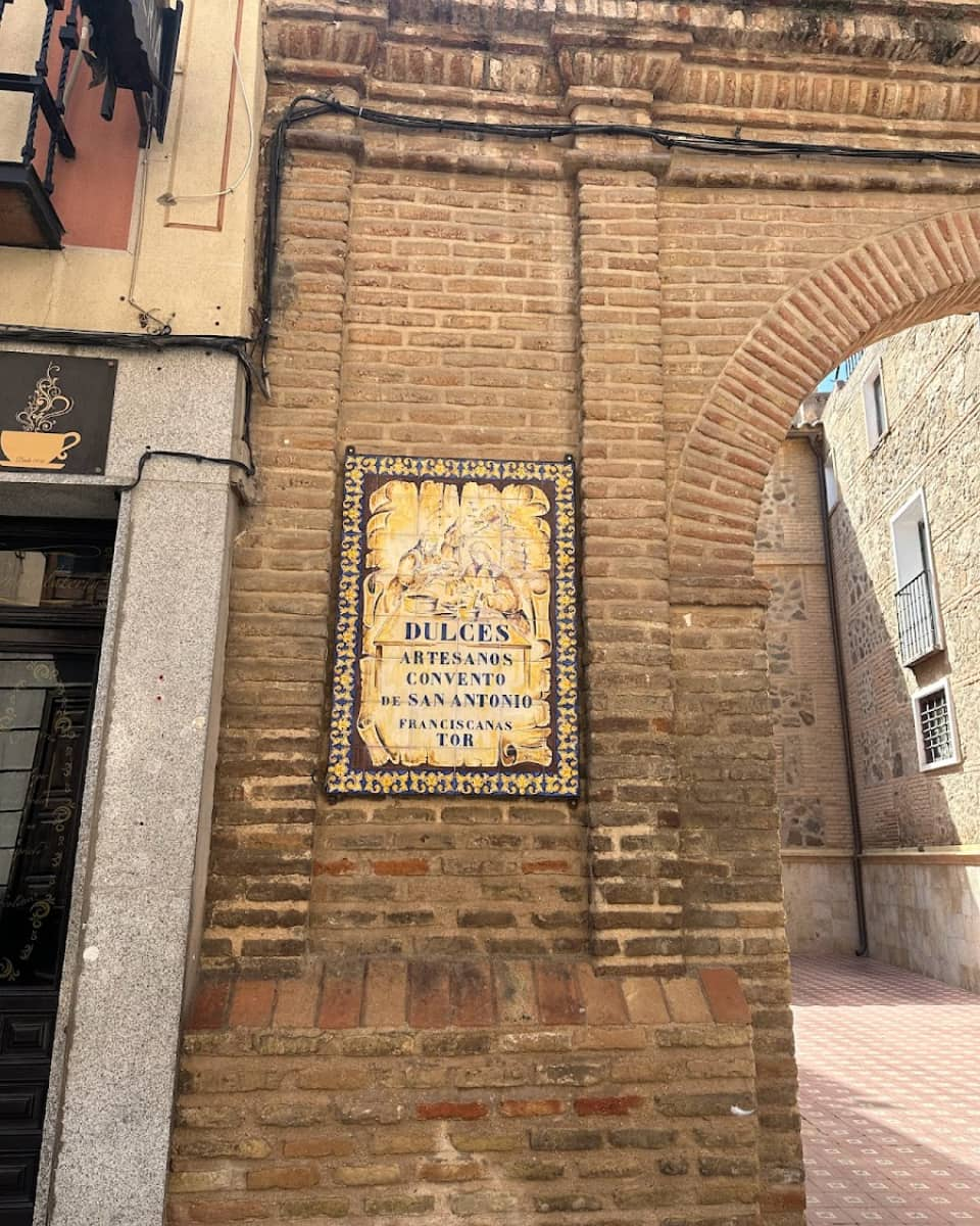 Calle Santo Tomé street, Toledo