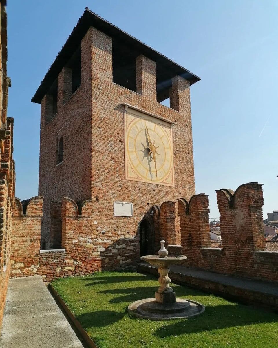 Castelvecchio Clock, Museo di Castelvecchio