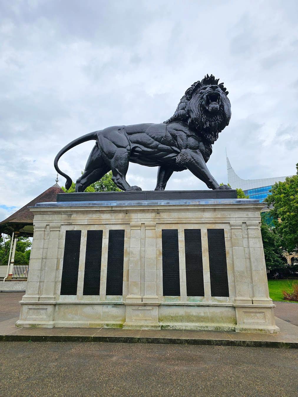 Forbury Gardens Statue, England