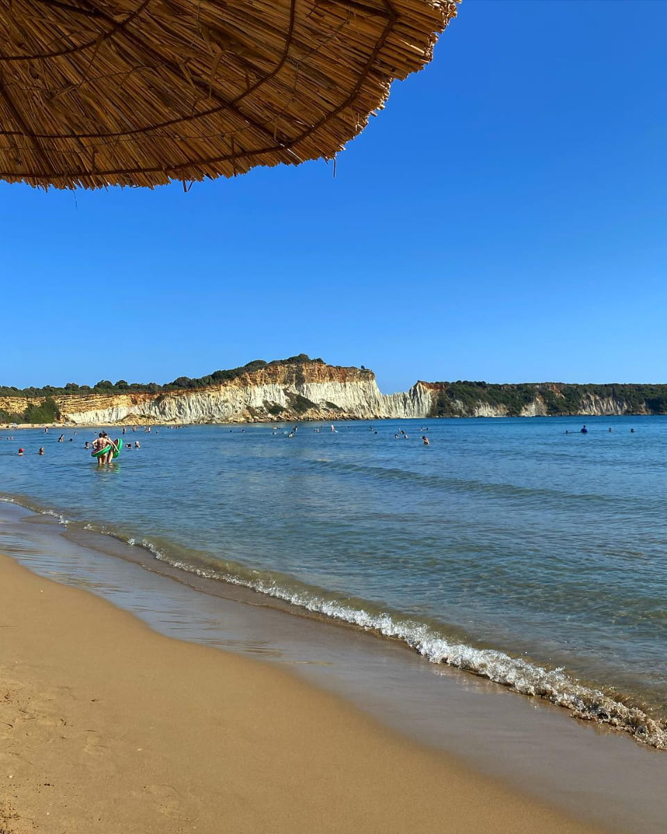 Gerakas Beach, Milos