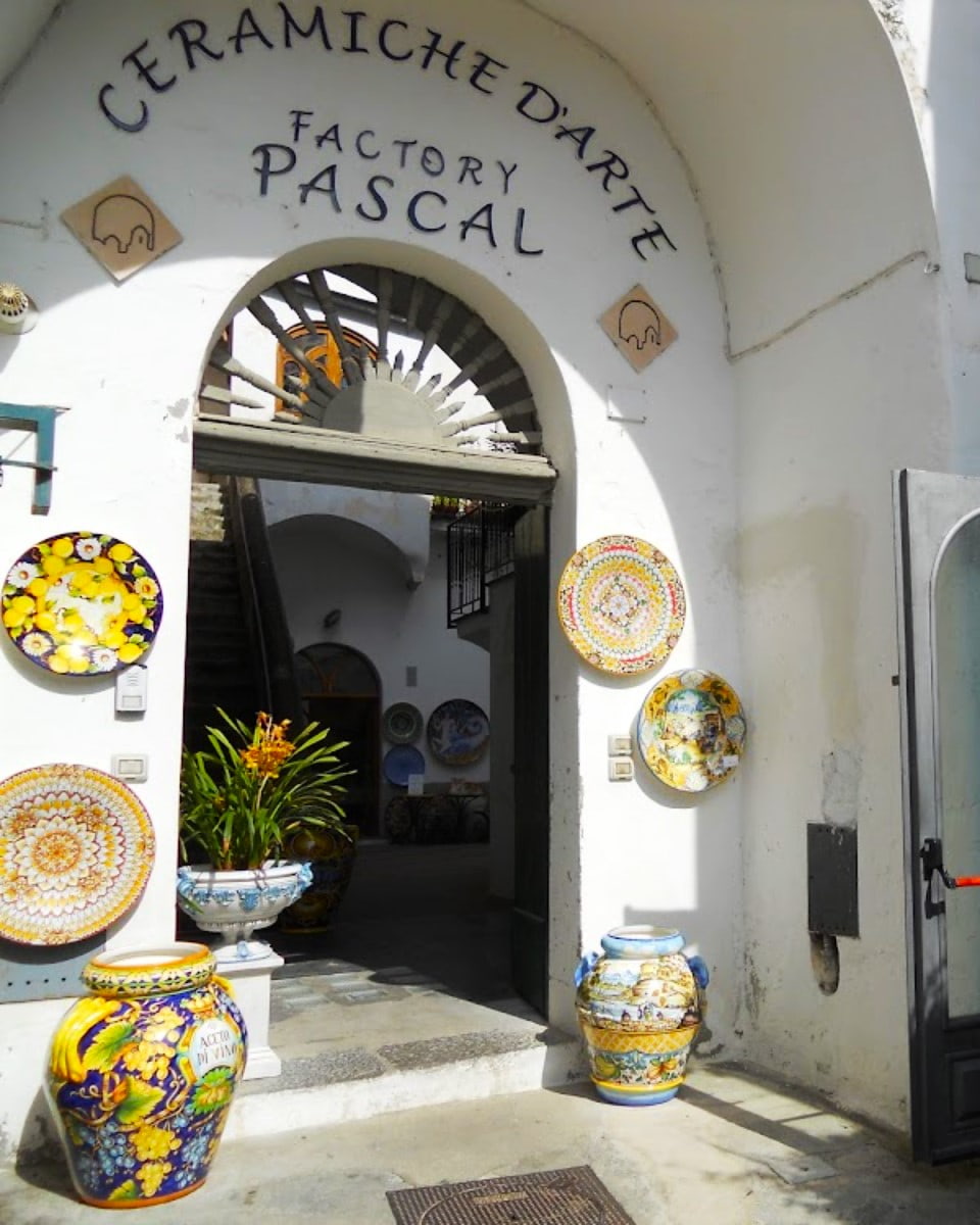 Handcrafted ceramics, Ravello