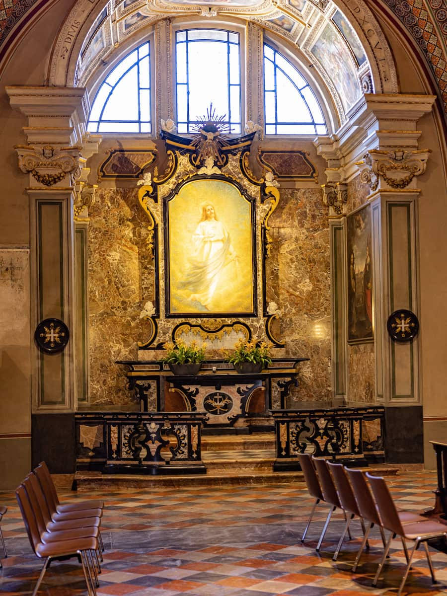 Lugano, Cattedrale di San Lorenzo Inside