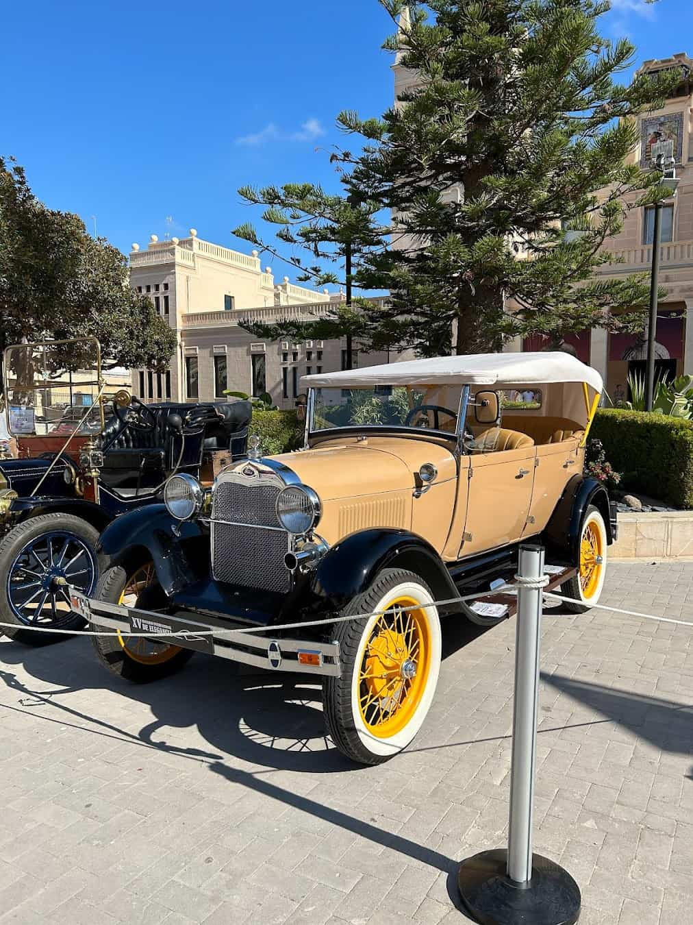 MARQ Archaeological Museum Old Car