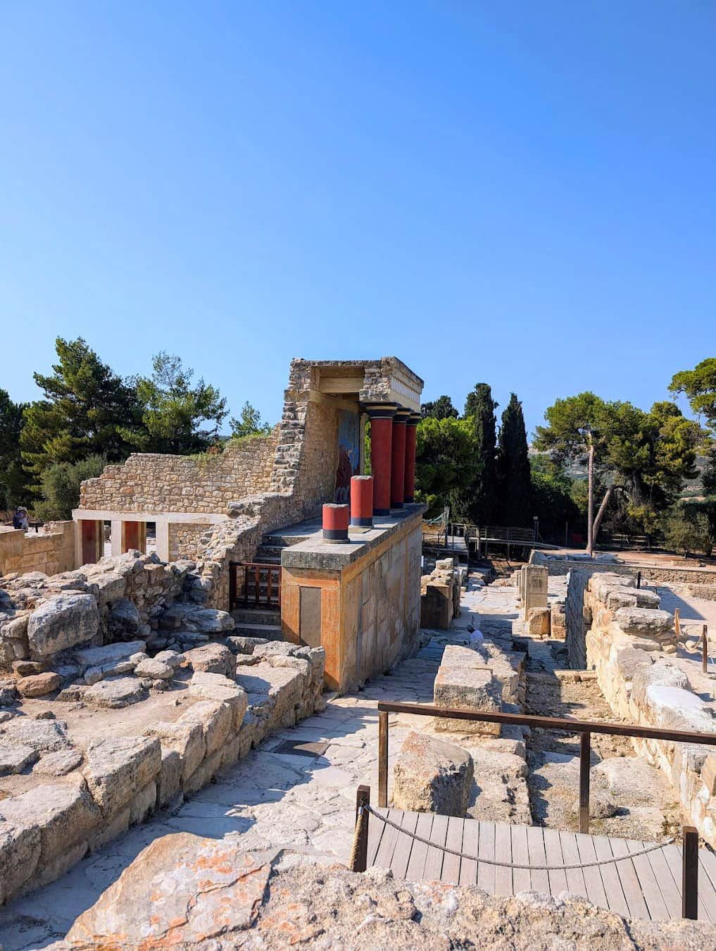 Palace of Knossos, Chaina