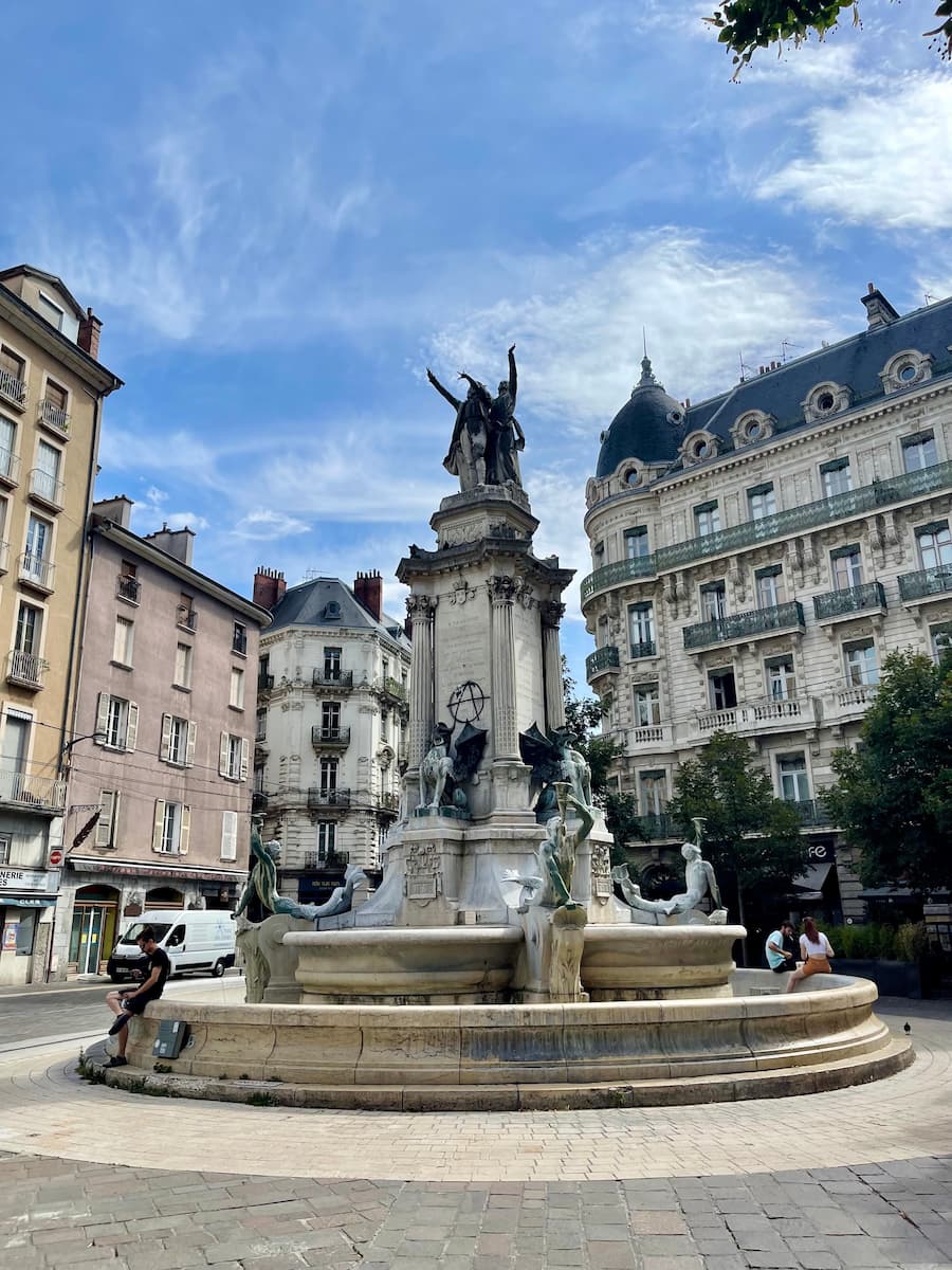 Place Notre-Dame Grenoble