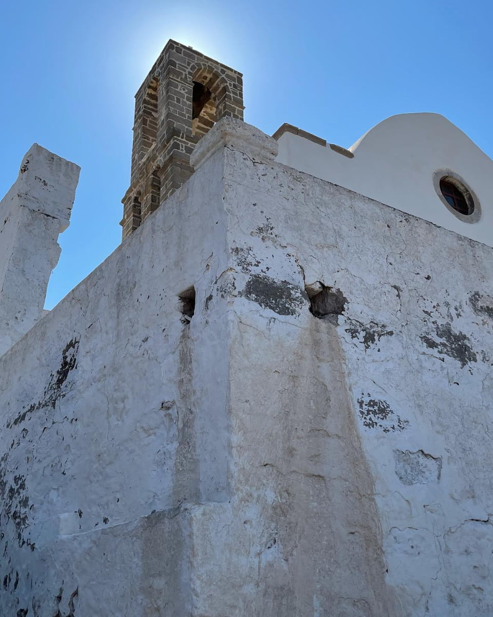 Plaka Castle, Milos