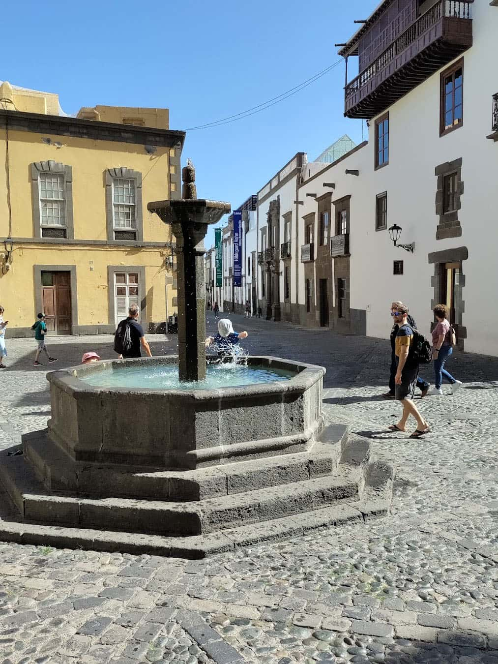 Plaza de Santa Ana Fountain, Las Palmas