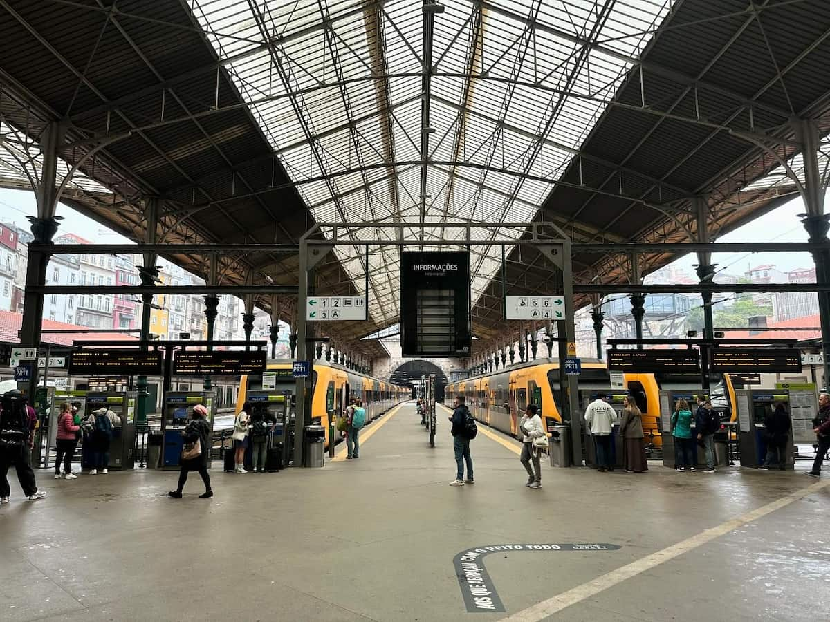 Porto: São Bento Train Station