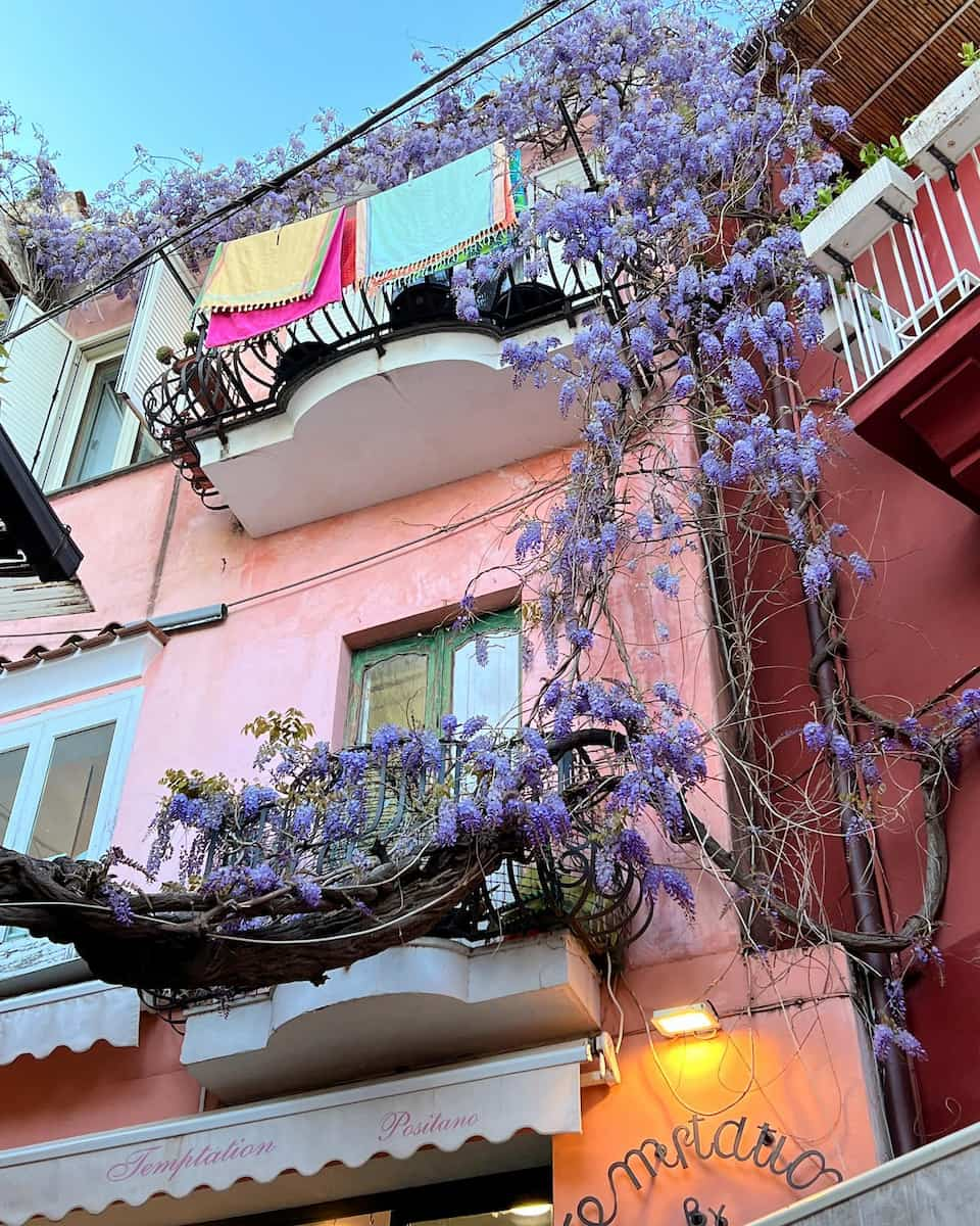 Positano: streets and alleys