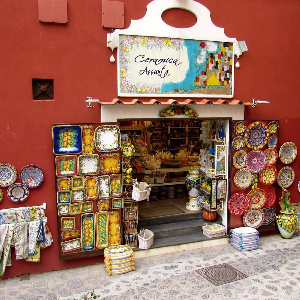 Positano: Local Shops