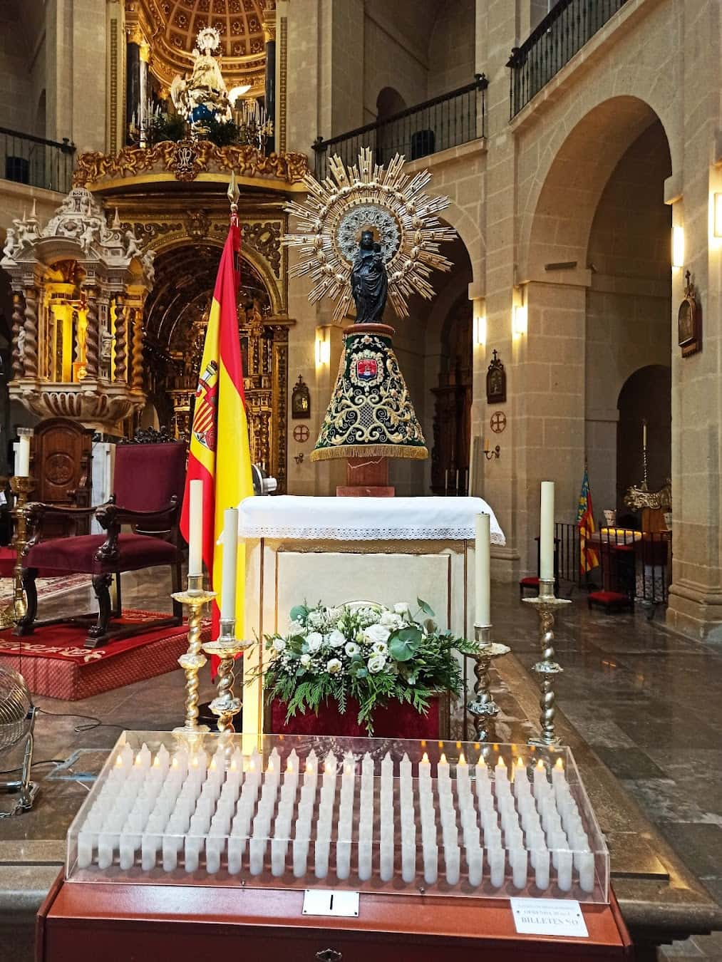 San Nicolas Cathedral Inside, Spain