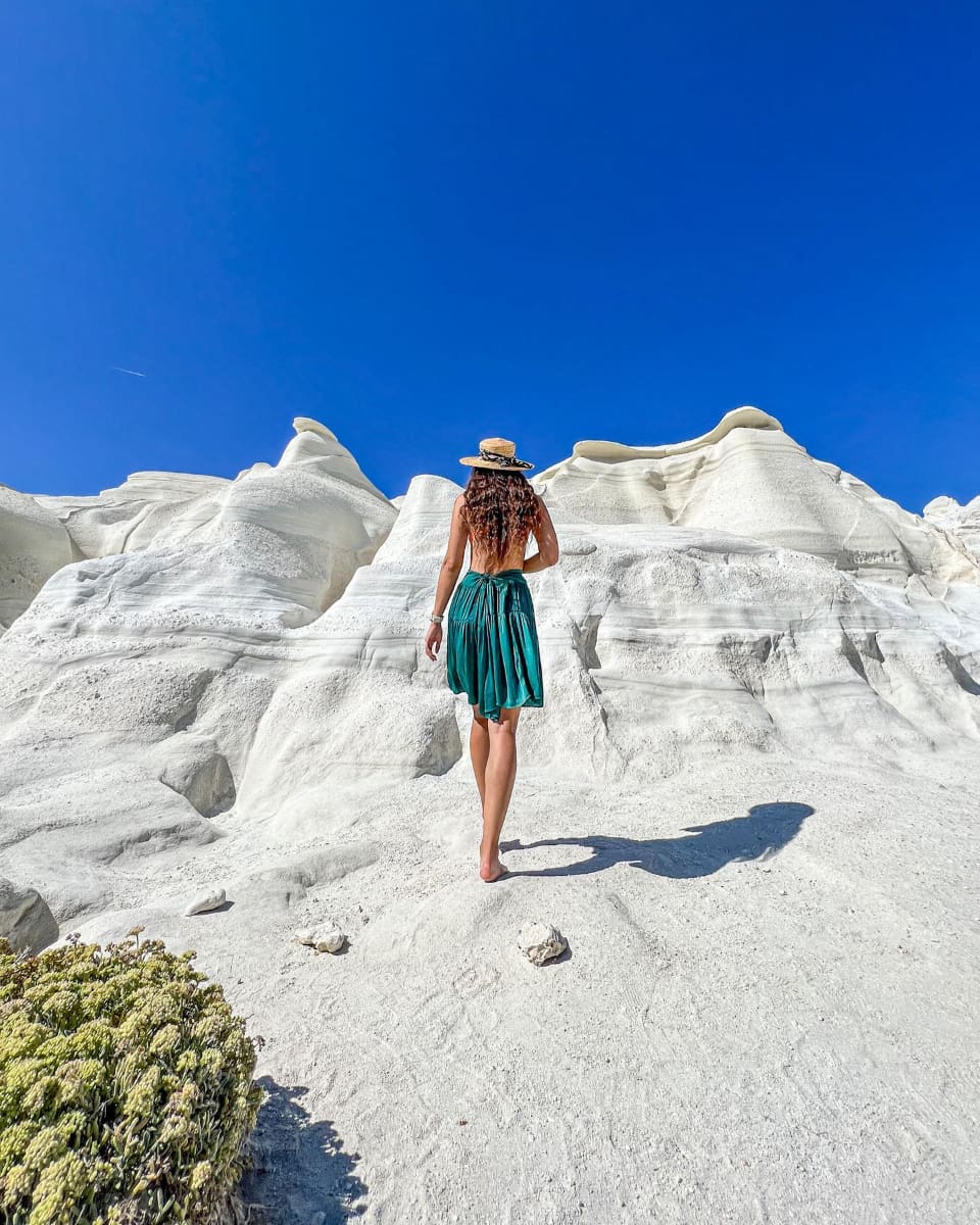 Sarakiniko Beach, Milos