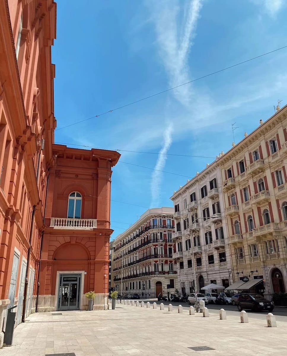 Bari: Teatro Petruzzelli