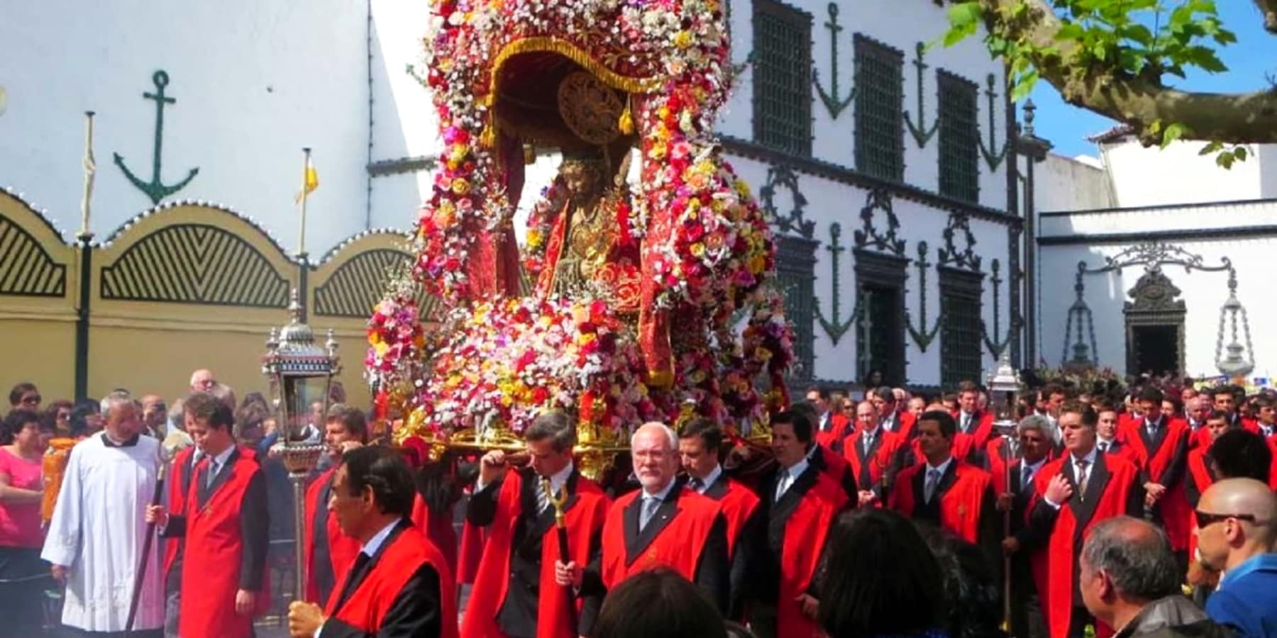 The Festa do Divino Espírito Santo, Azores