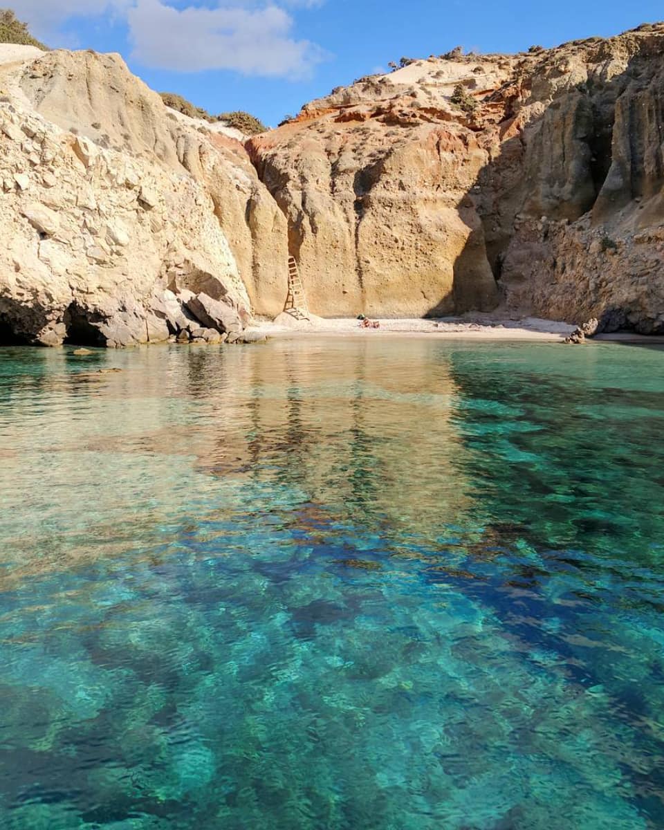 Tsigrado Beach, Milos