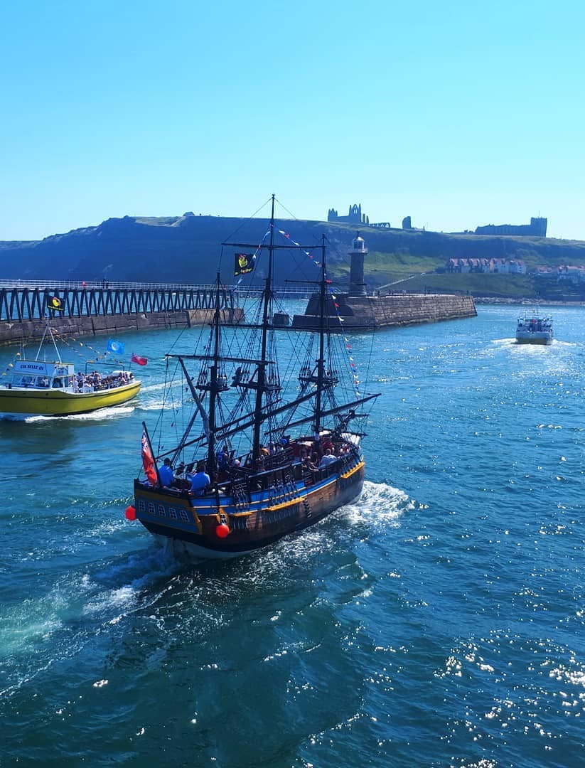 Whitby: Bark Endeavour