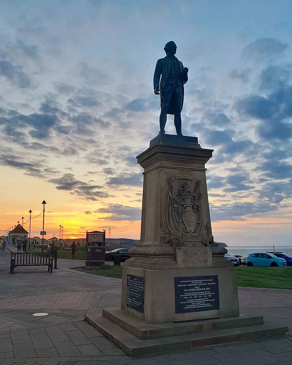 Whitby: Captain Cook Monument