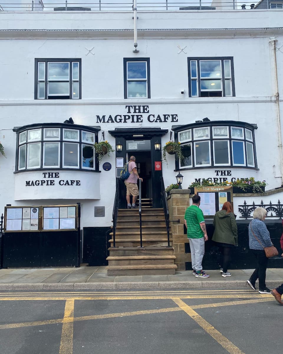 Whitby: Magpie Cafe