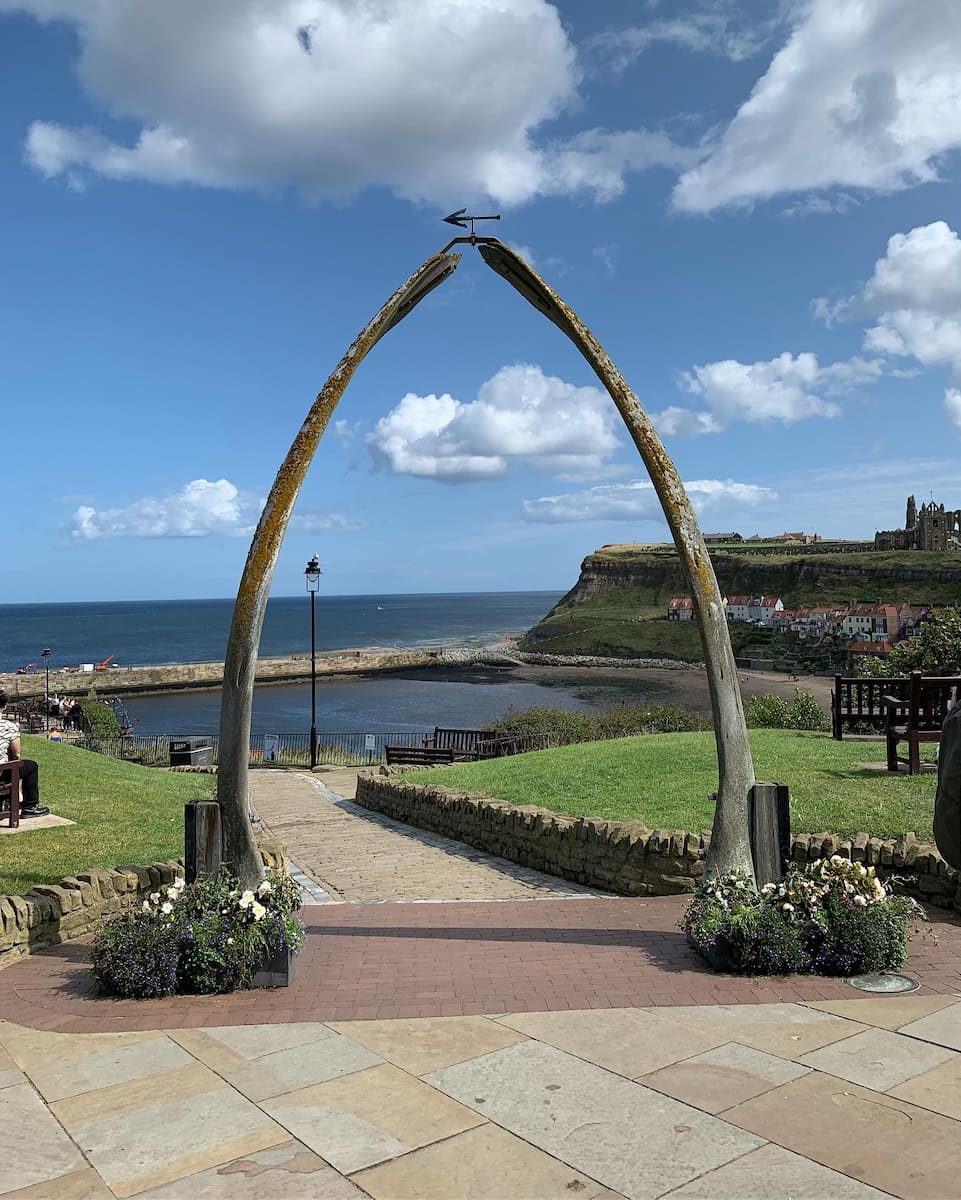 Whitby: Whalebone Arch