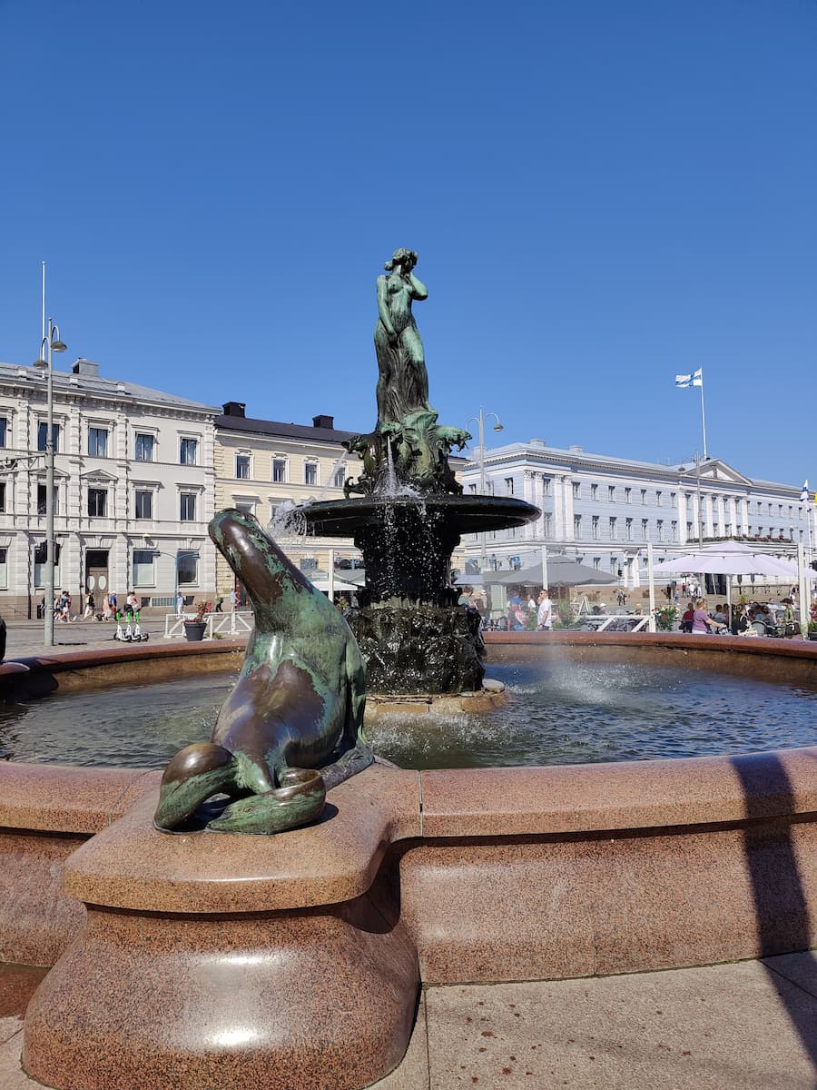 Helsinki, Market Square