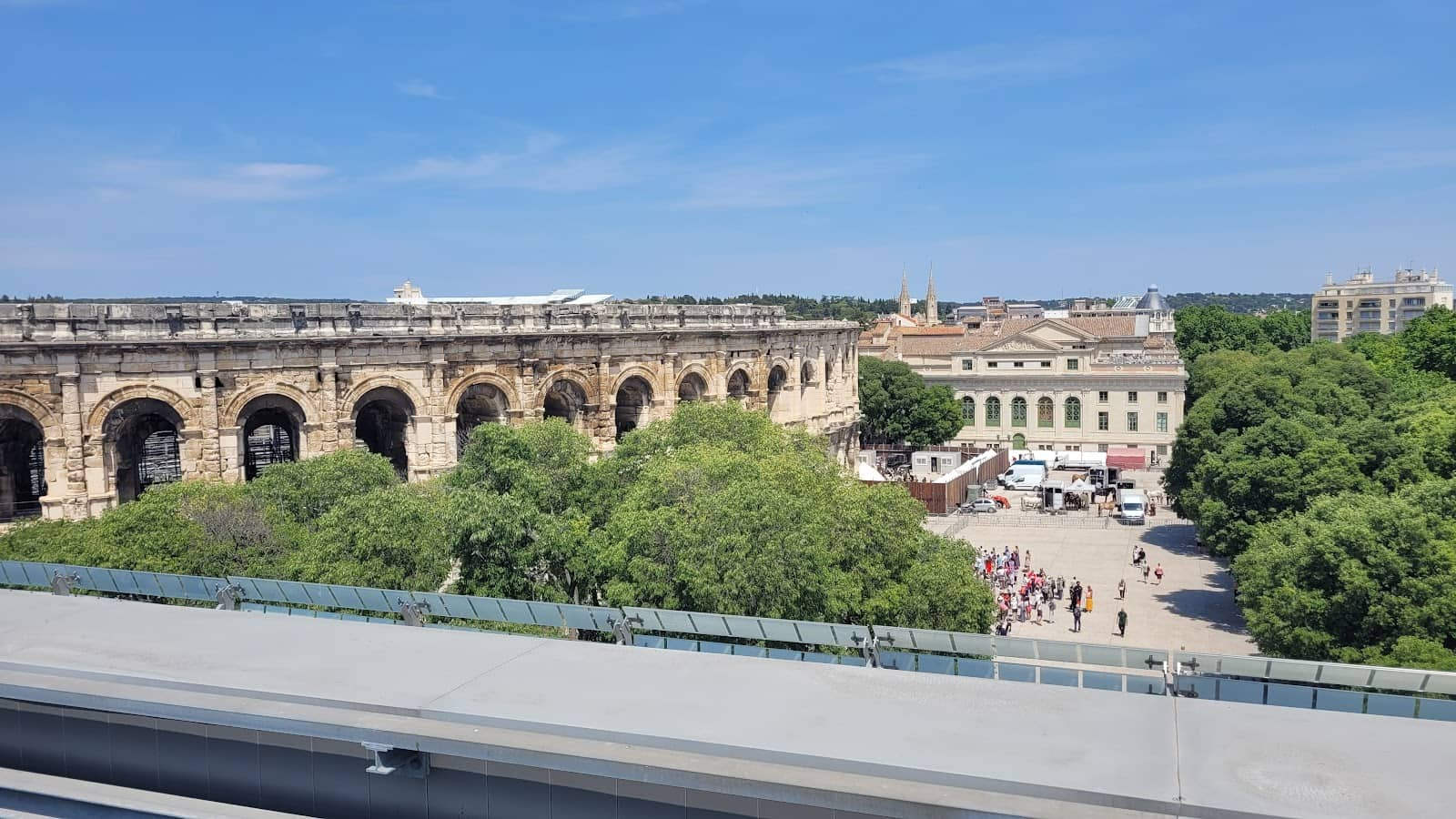 Nîmes