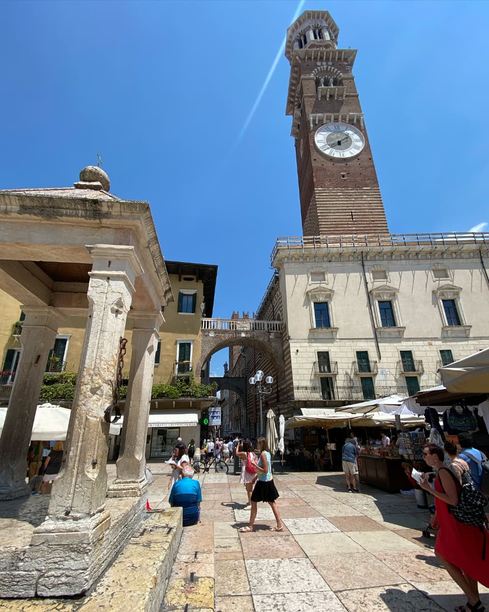 Piazza delle Erbe, Padua