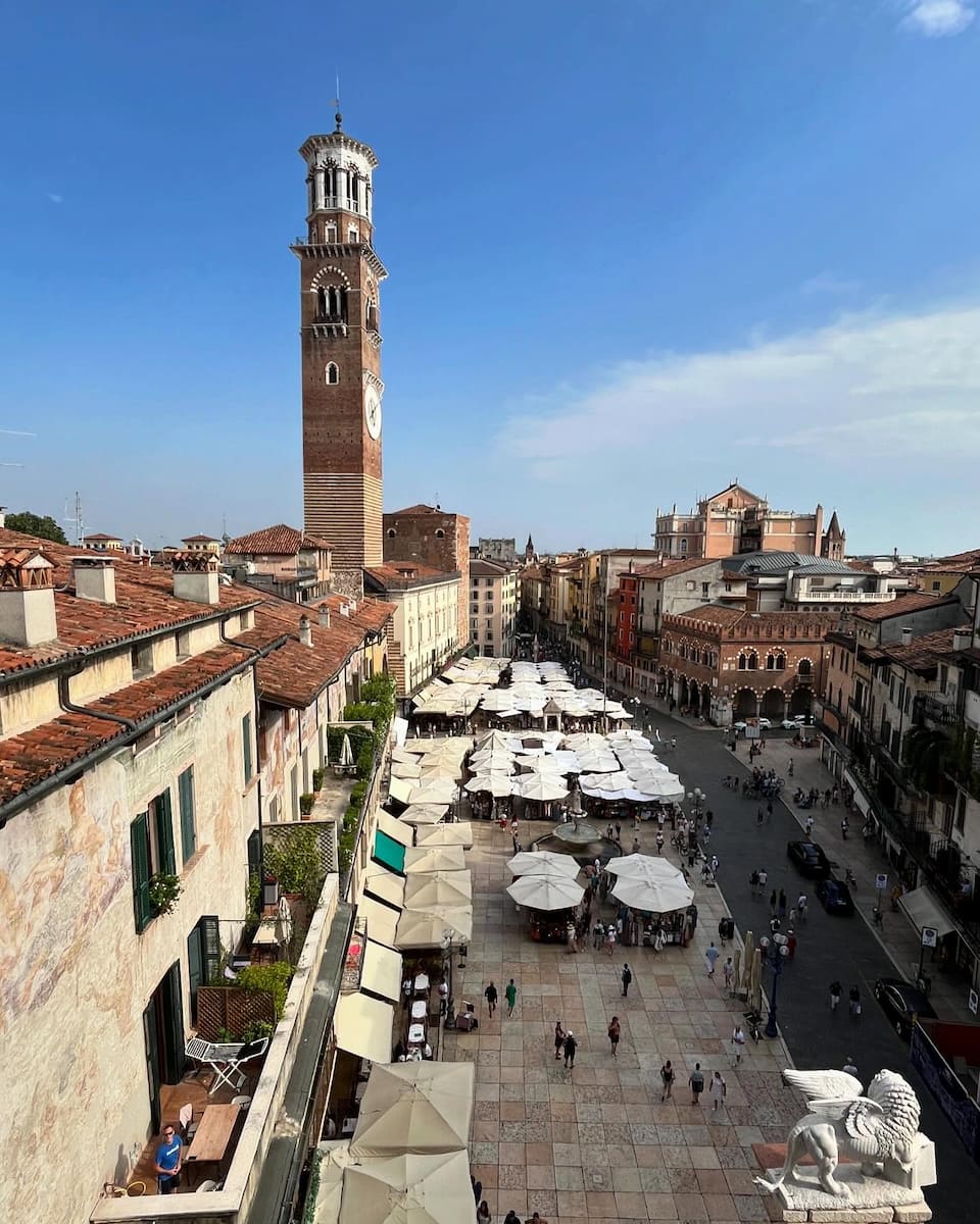 Piazza Delle Erbe, Italy