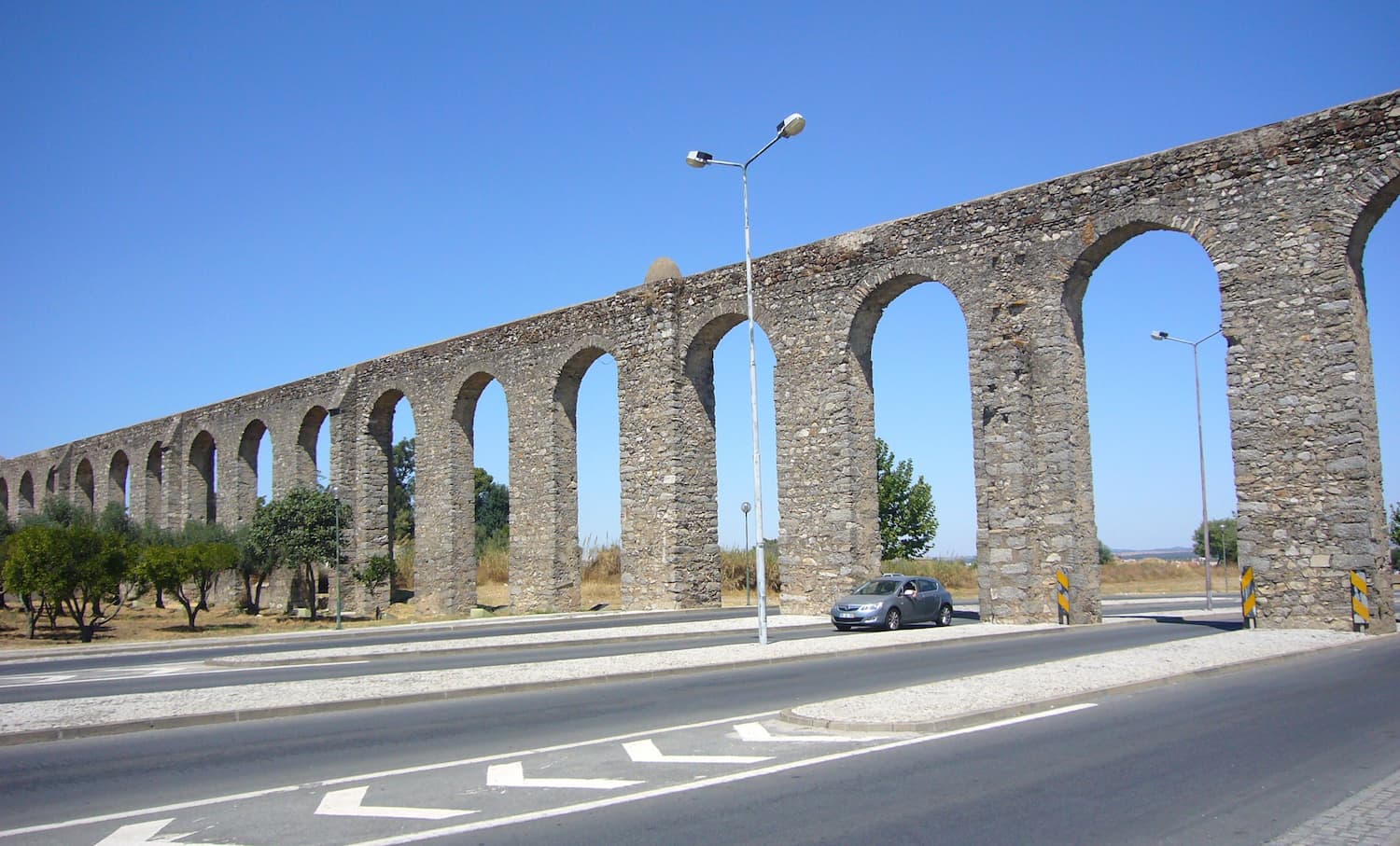 Aqueduto da Água de Prata