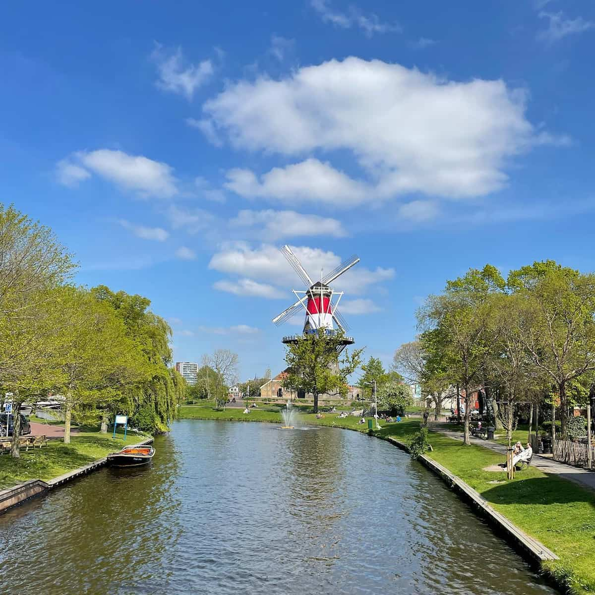 Molen De Valk Windmill Museum , Leiden