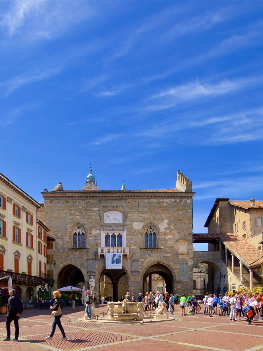 Piazza Vecchia, Bergamo