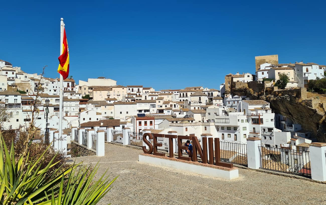 Setenil de las Bodegas