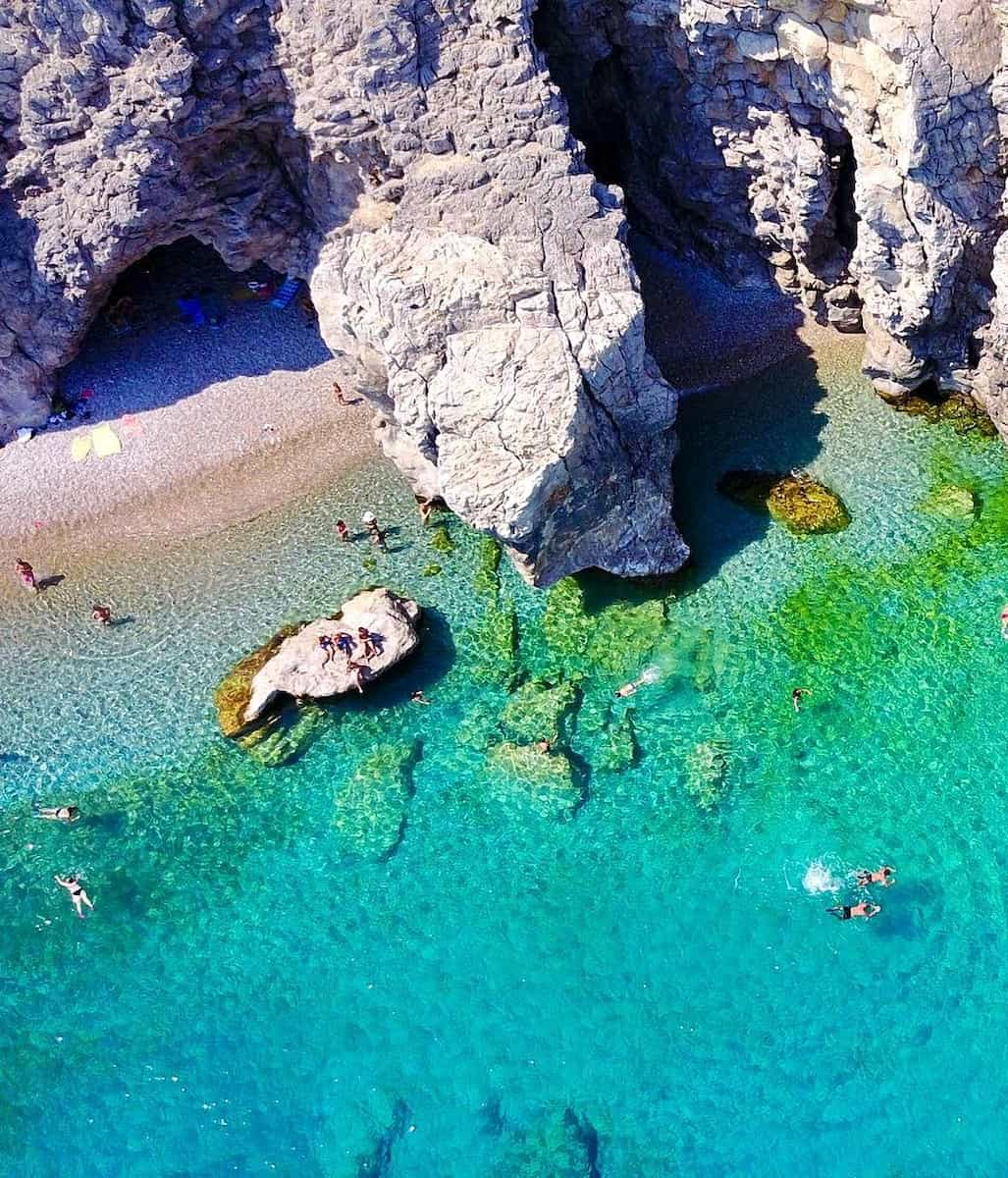 Traganou Beach, Falikari