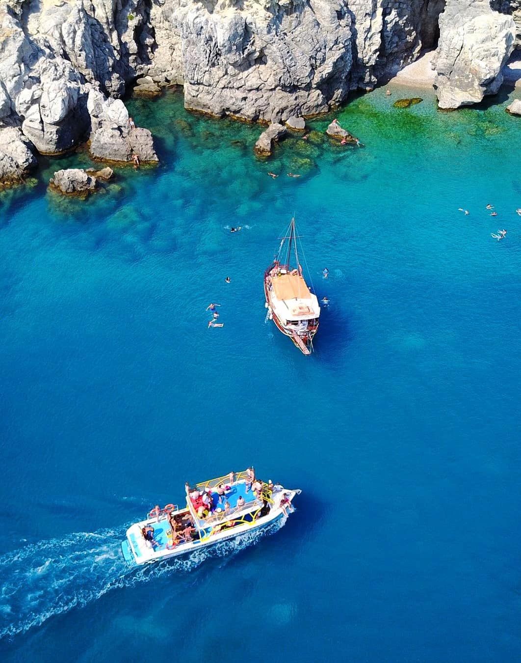 Traganou Beach, Falikari