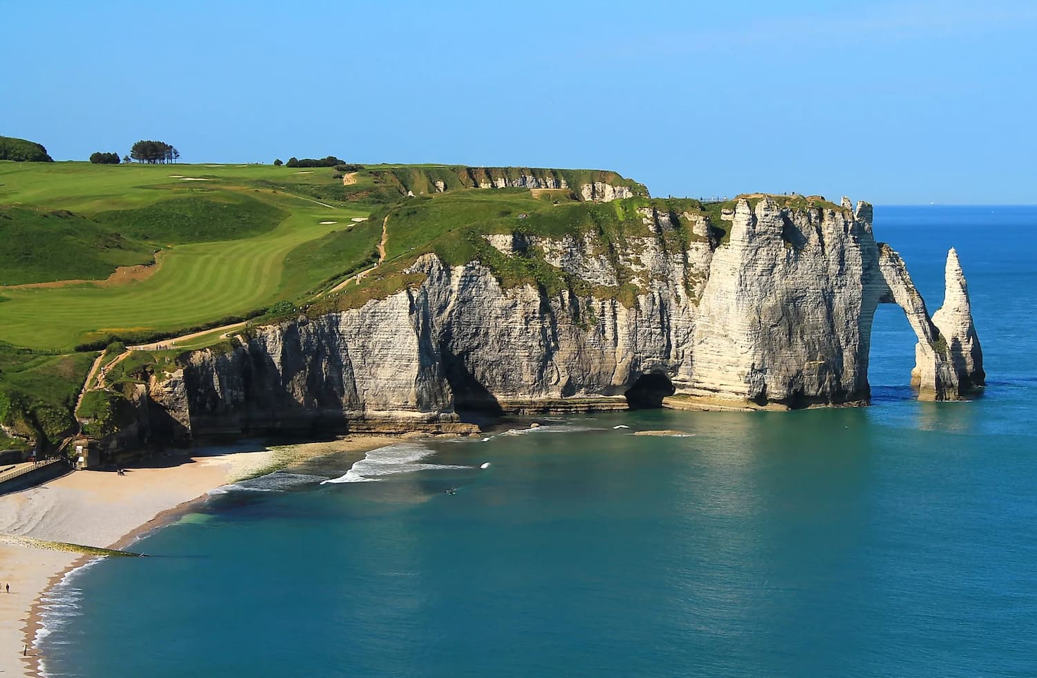 Étretat Cliffs, France Étretat Cliffs, France