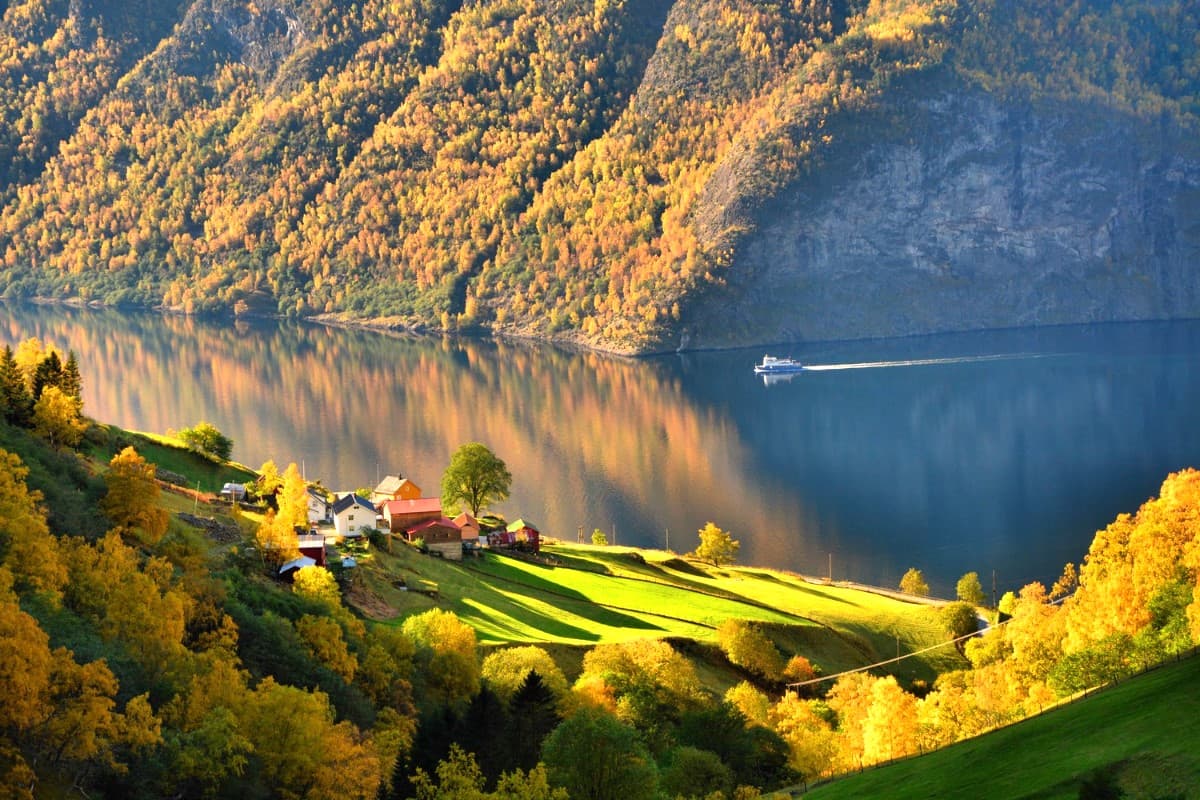 Autumn in Geiranger Autumn in Geiranger