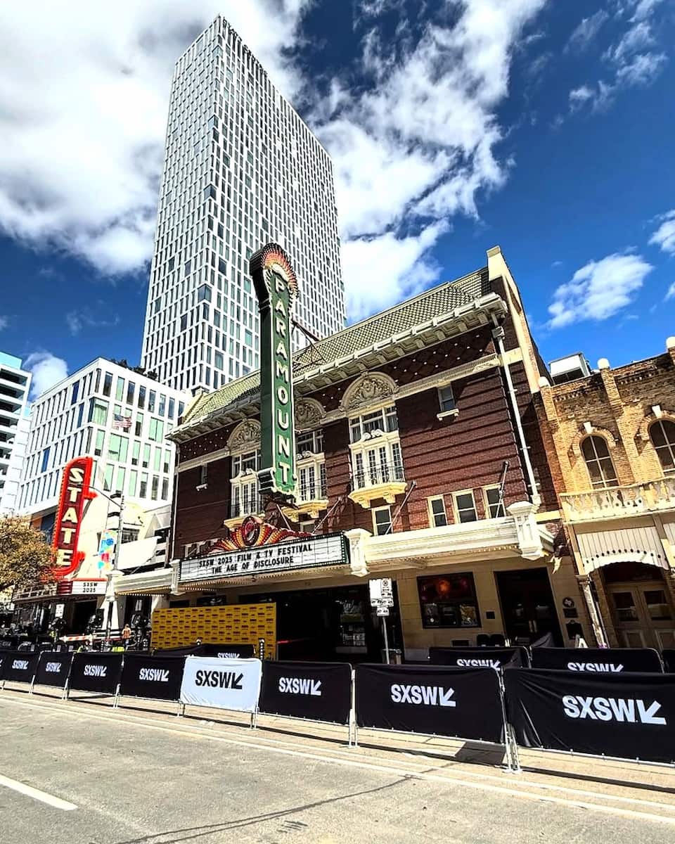 Paramount Theatre, Texas