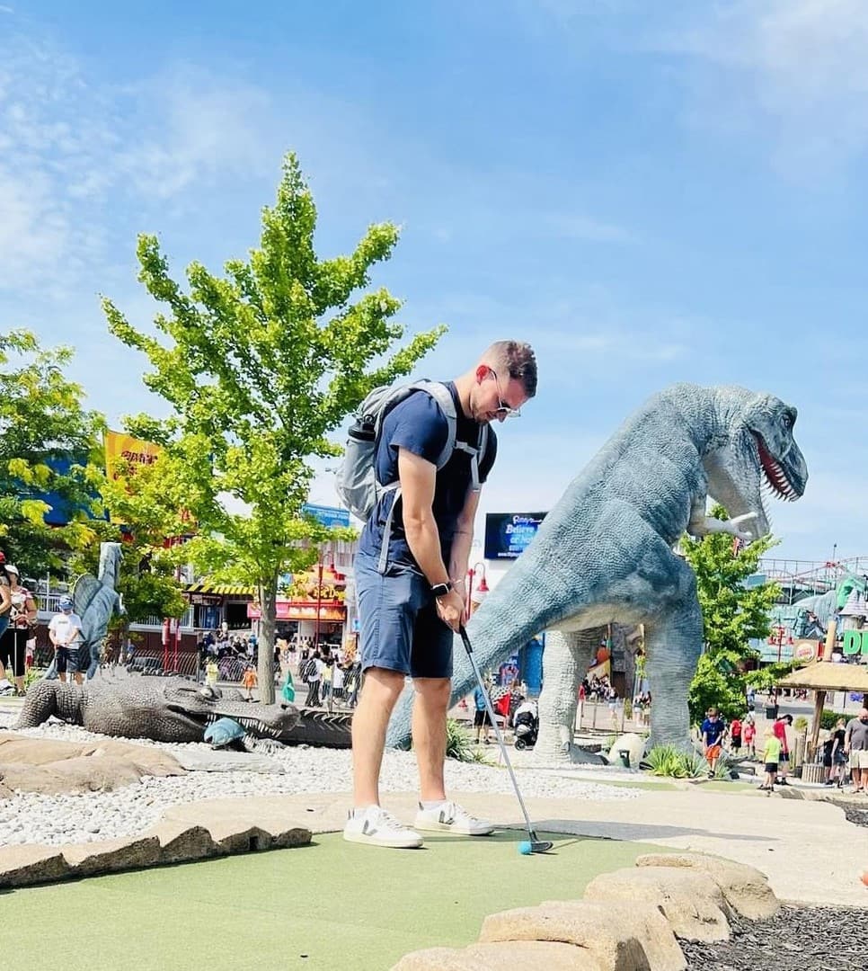 Dinosaur Adventure Golf, Niagara Falls